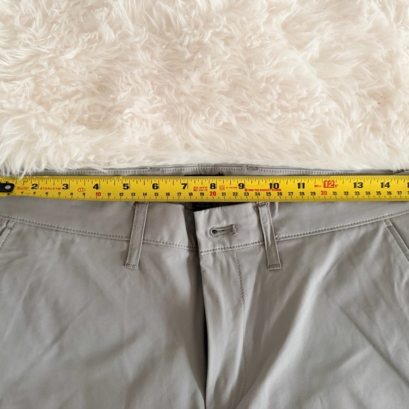 J Crew Factory Men's Gray Tech Pants size 28x32 - Picture 9 of 9